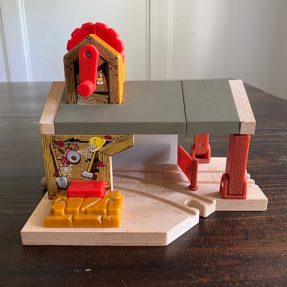 Thomas & Friends Wooden Railway Sodor Mining Light-Up‎ Owl Haunted Video Works
